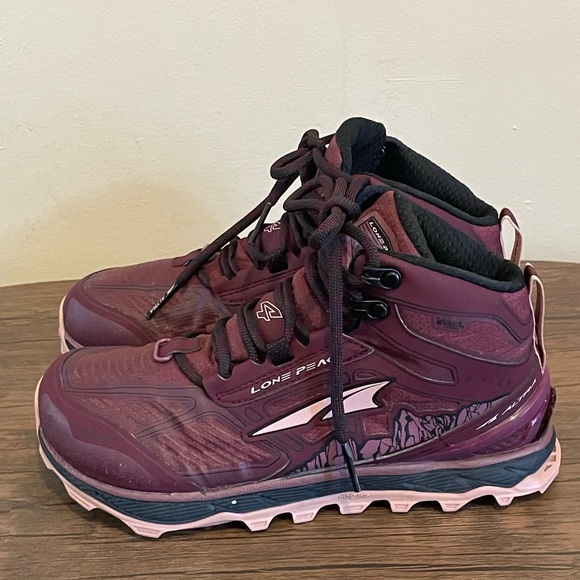 Altra Long Peak all Weather Women’s 7 Burgundy Hikers - Picture 4 of 9